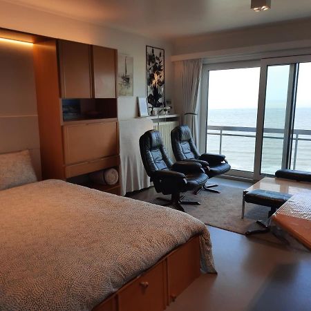 מידלקרק Studio On The Beach With Sea View מראה חיצוני תמונה
