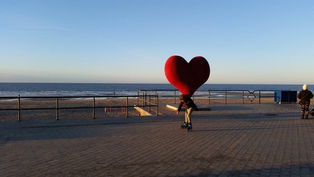 מידלקרק Studio On The Beach With Sea View מראה חיצוני תמונה